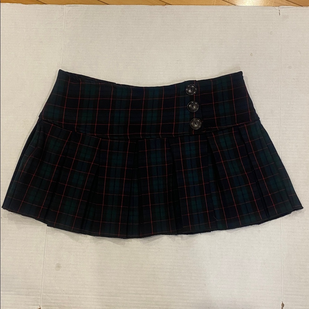 Plaid Pleated New Mini Skirt in Dark Blue/Green/Red Size Medium